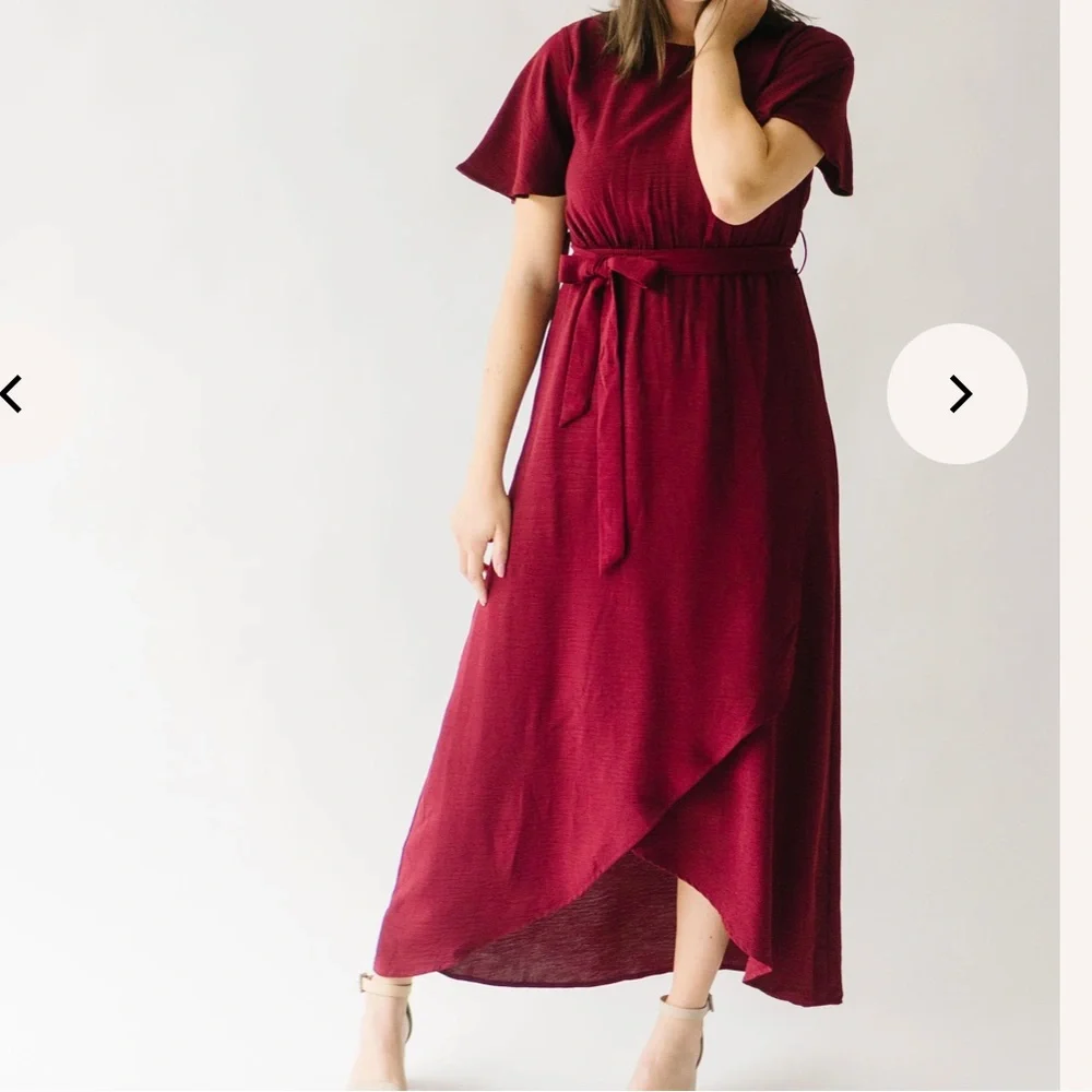 ✨ The Dell Woven Wrap Dress in Burgundy - Picture 1 of 8